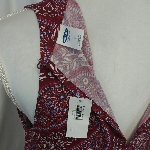 old Navy Burgundy Paisley Scoop Neck Sleeveless Keyhole Back Sheath Mini Dress - Picture 8 of 8